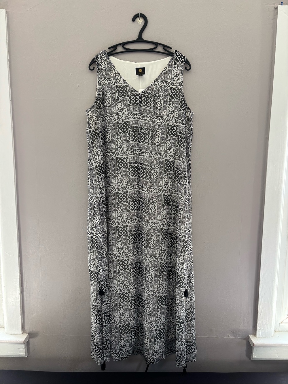 NWT JM Collection Dress Size Medium